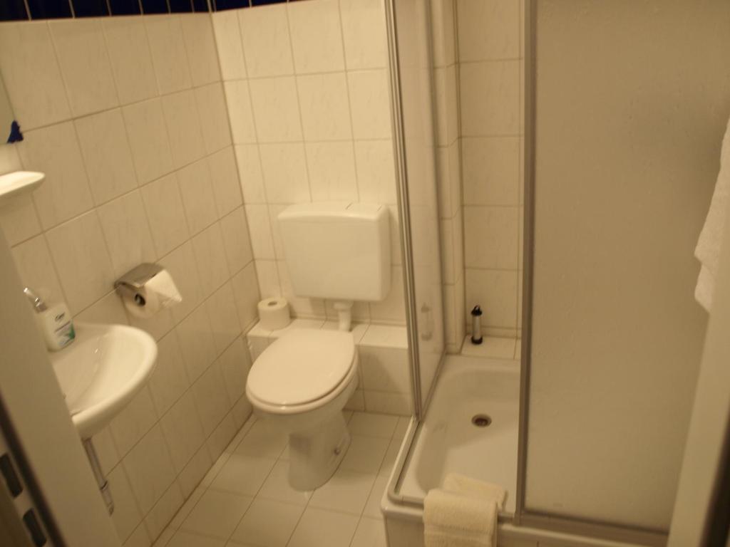 Hotel-Pension Dorma Berlin Zimmer foto