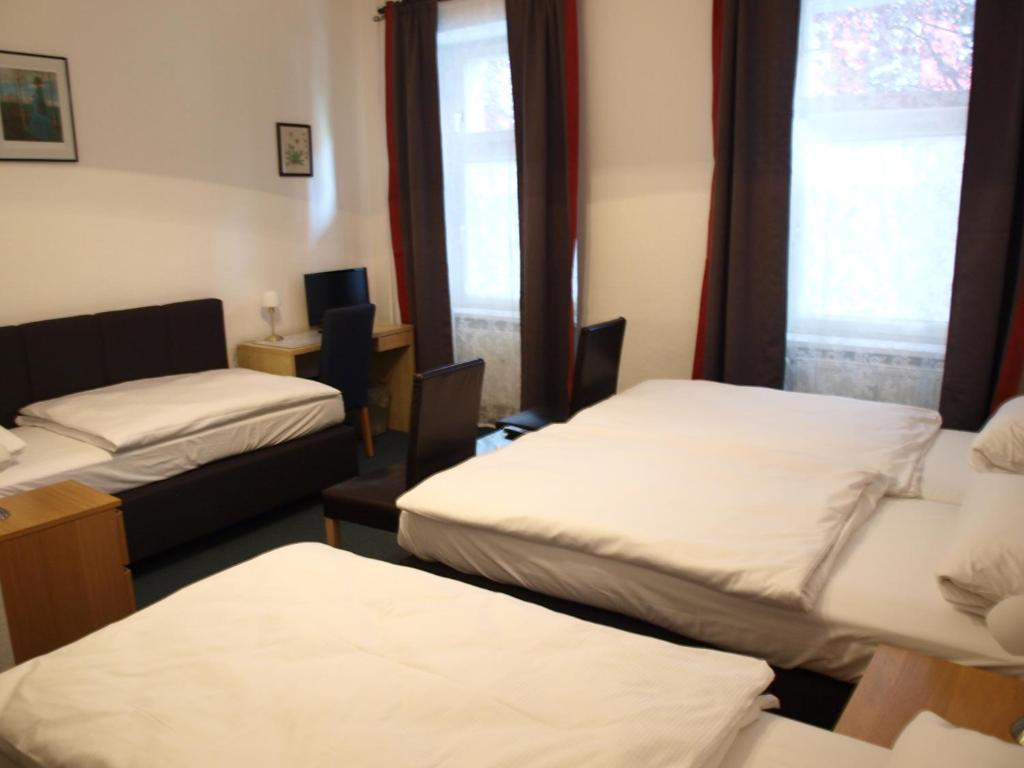 Hotel-Pension Dorma Berlin Zimmer foto