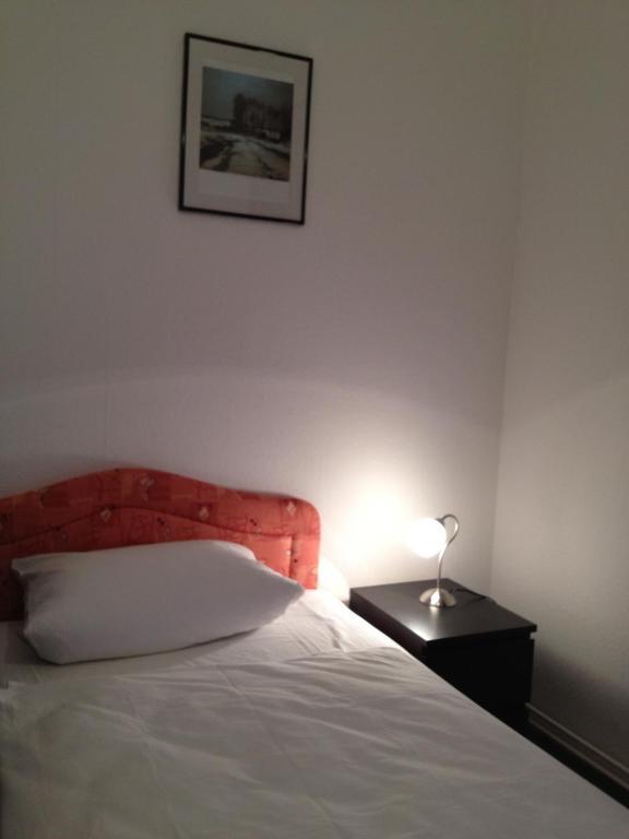 Hotel-Pension Dorma Berlin Zimmer foto